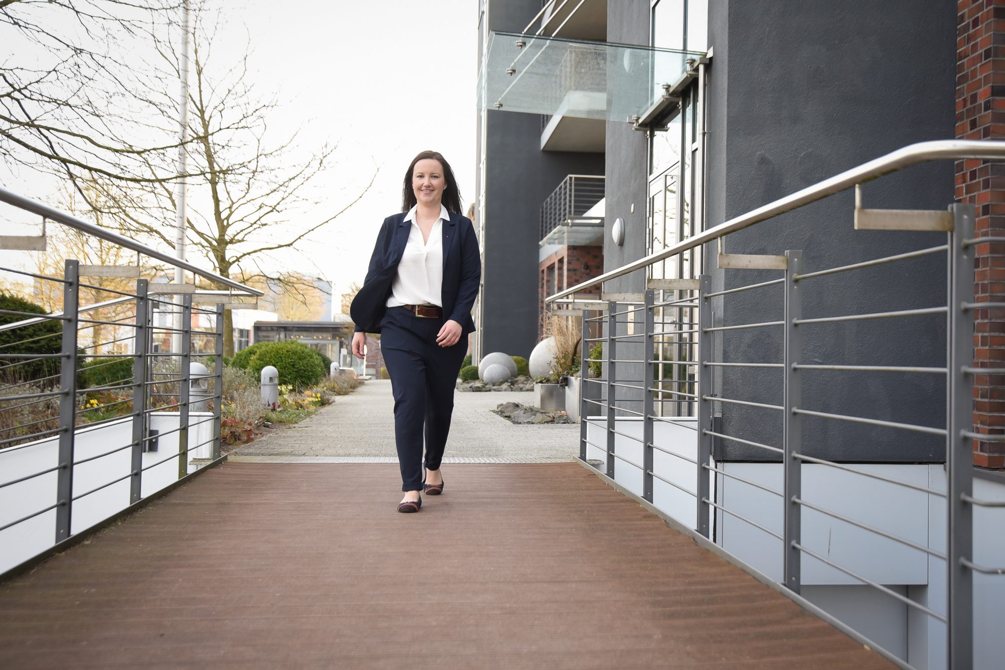 Corinna Lange auf dem Weg in die Hafencity Stade