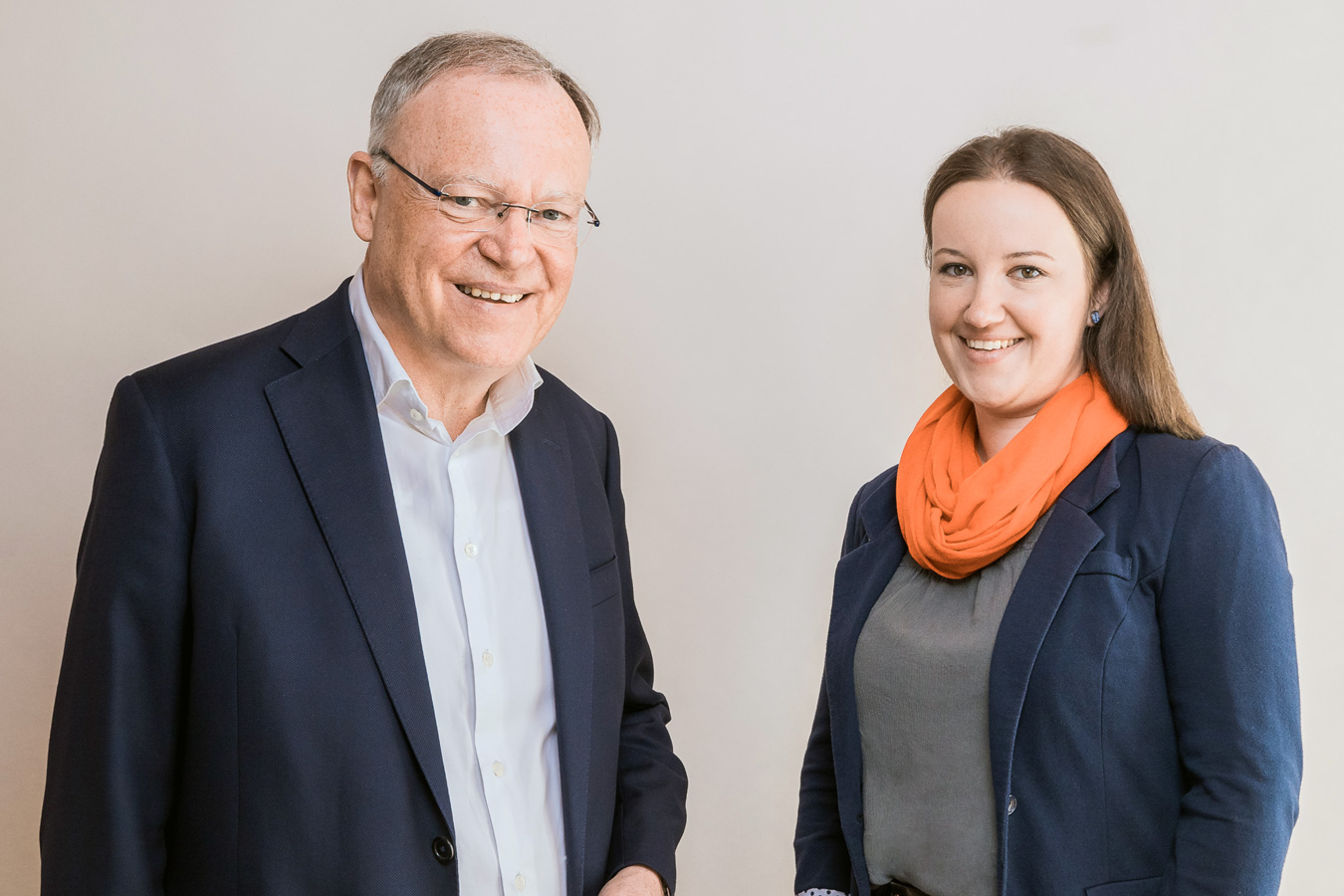 Landtagsabgeordnete Corinna Lange zusammen mit dem niedersächsischen Ministerpräsident Stephan Weil